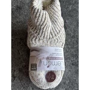 Lemon Women's Non-Slip Bottom Grips Slipper Socks, Cream, Size S/M (5-7)